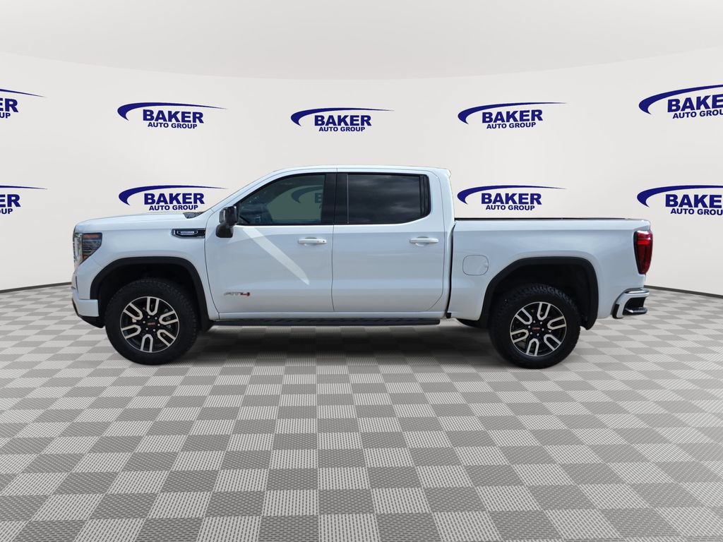 Used 2025 GMC Sierra 1500 AT4 w/ AT4 Premium Package AWD/4WD image 8