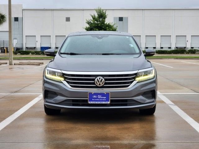 Used 2021 Volkswagen Passat 2.0T SE FWD image 2