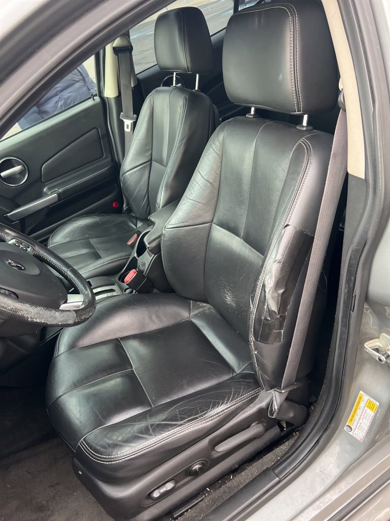 Used 2008 Pontiac Grand Prix w/ Premium Package image 3