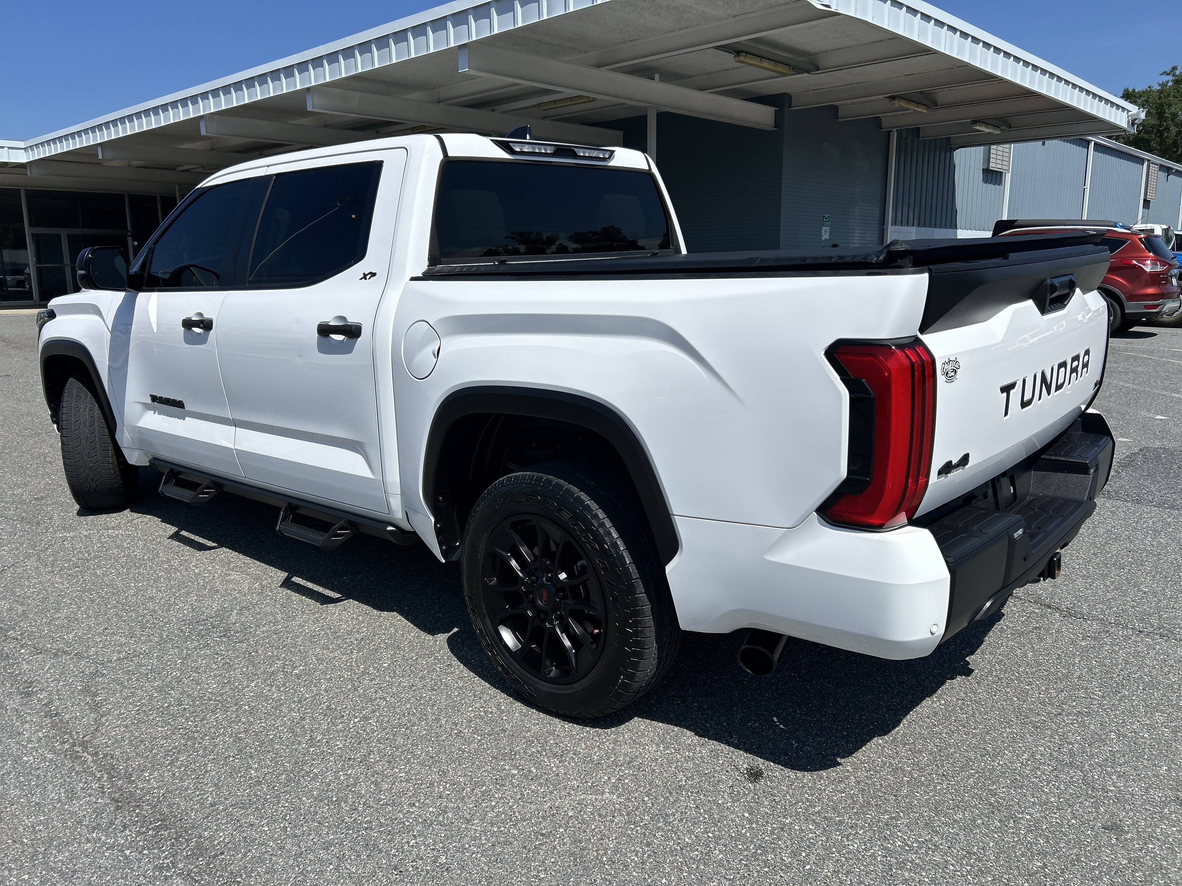 Used 2024 Toyota Tundra SR5 w/ SR5 Convenience Package AWD/4WD image 5