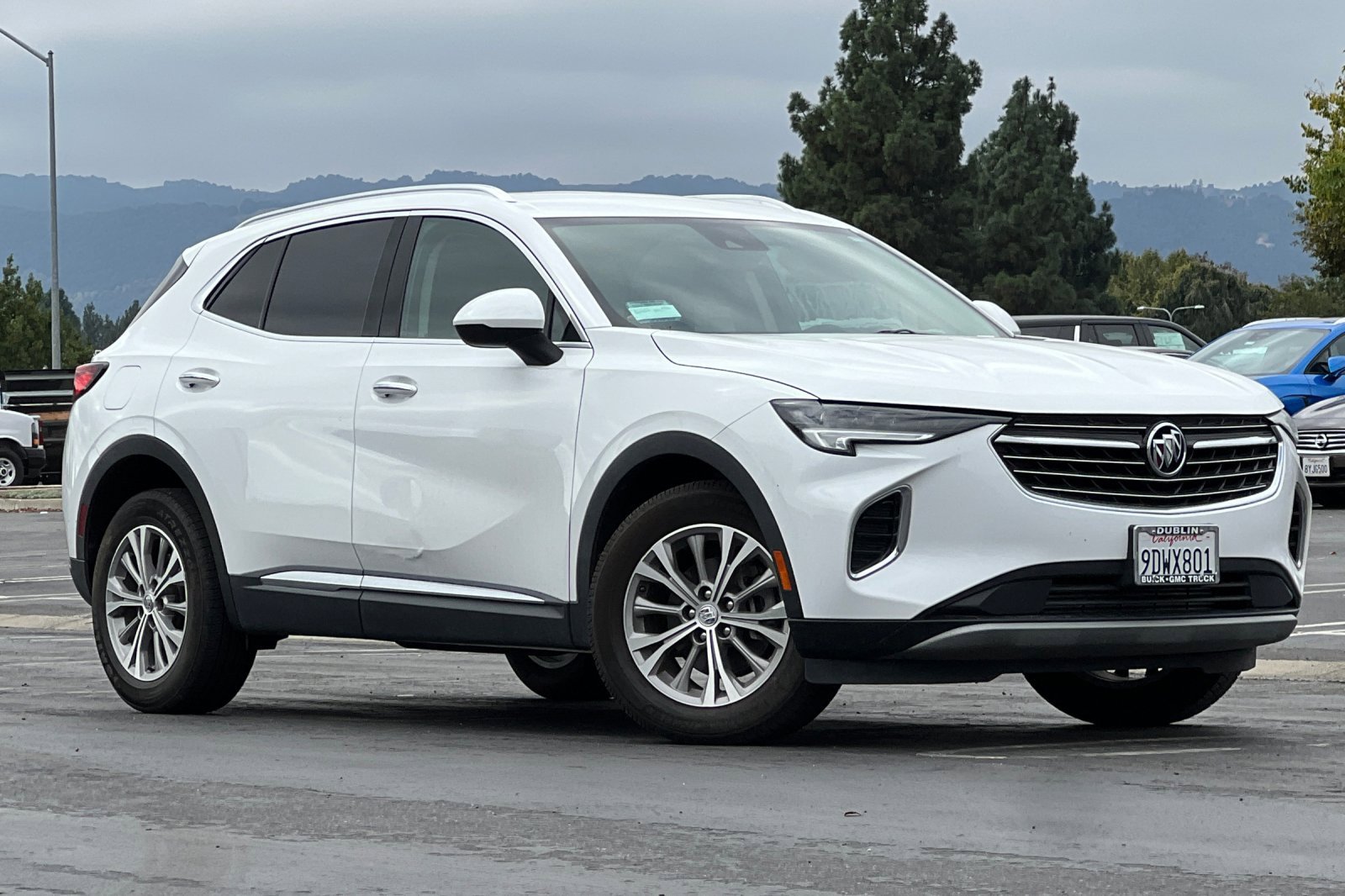 Used 2022 Buick Envision Preferred image 2