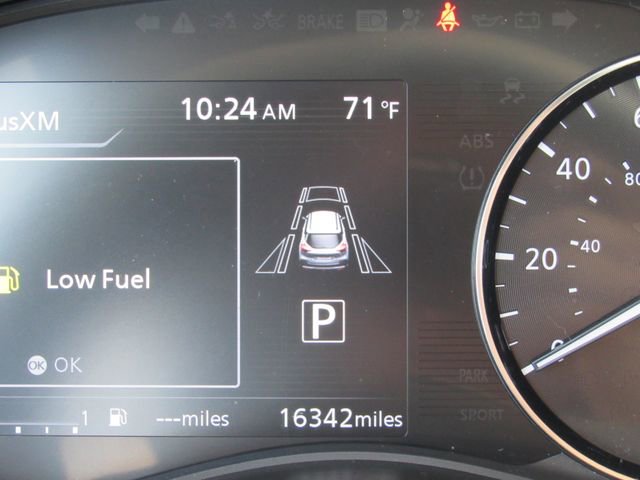 Certified 2024 Nissan Kicks SR w/ SR Premium Package FWD image 29