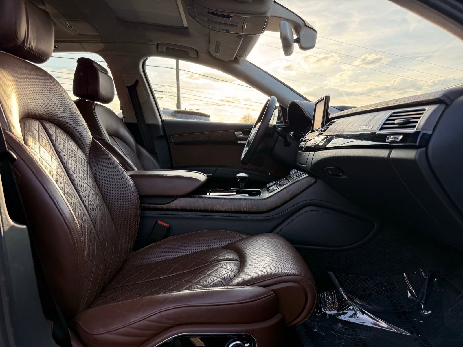 Used 2015 Audi A8 L 4.0T image 36