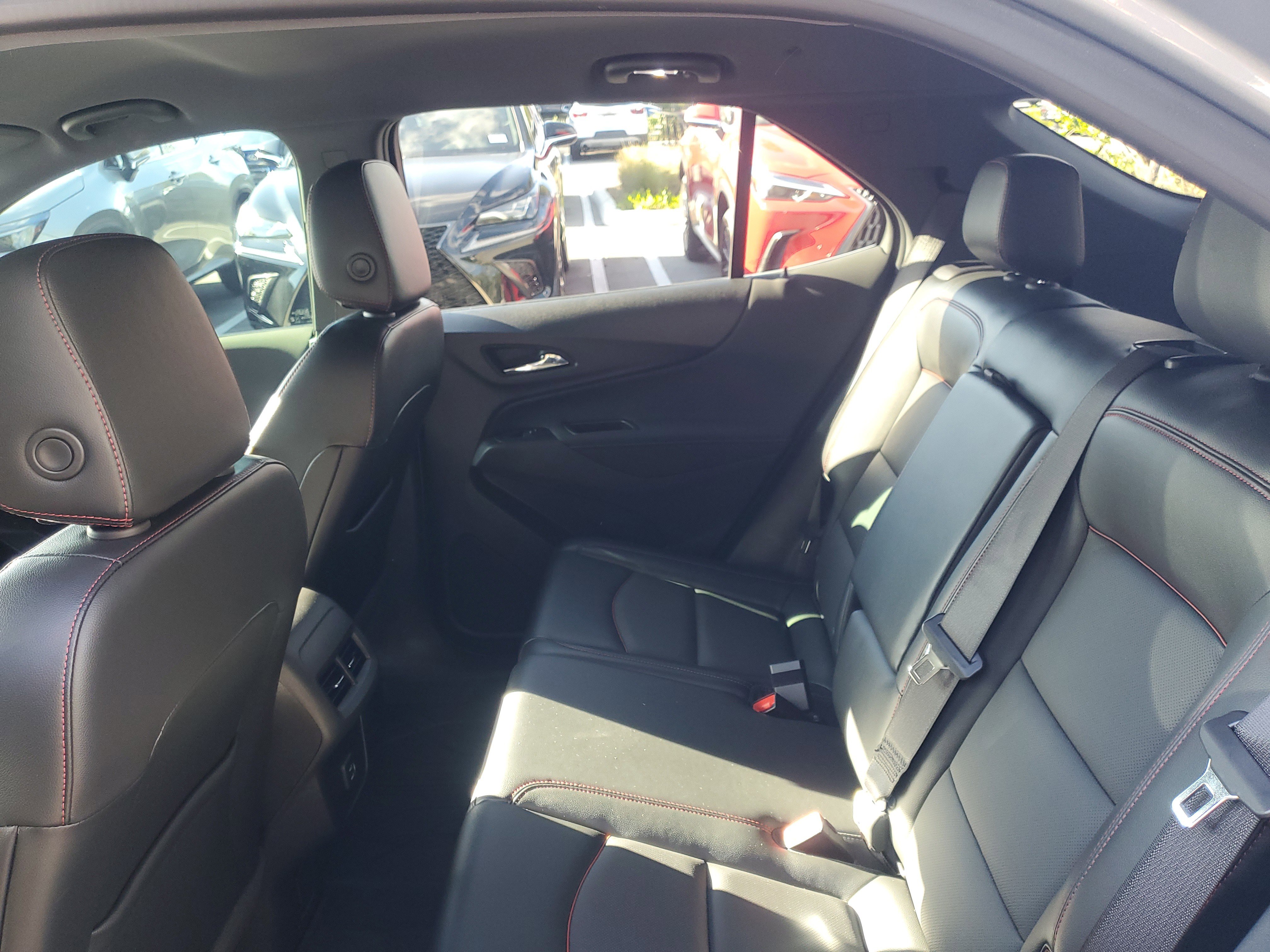 Used 2024 Chevrolet Equinox RS w/ RS Leather Package image 11