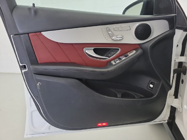 Used 2022 Mercedes-Benz GLC 300 w/ AMG Line image 19