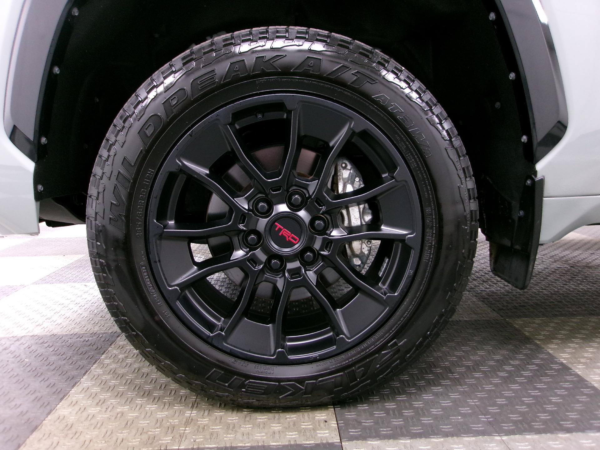 Used 2024 Toyota Tundra Platinum w/ TRD Off-Road Package AWD/4WD image 17