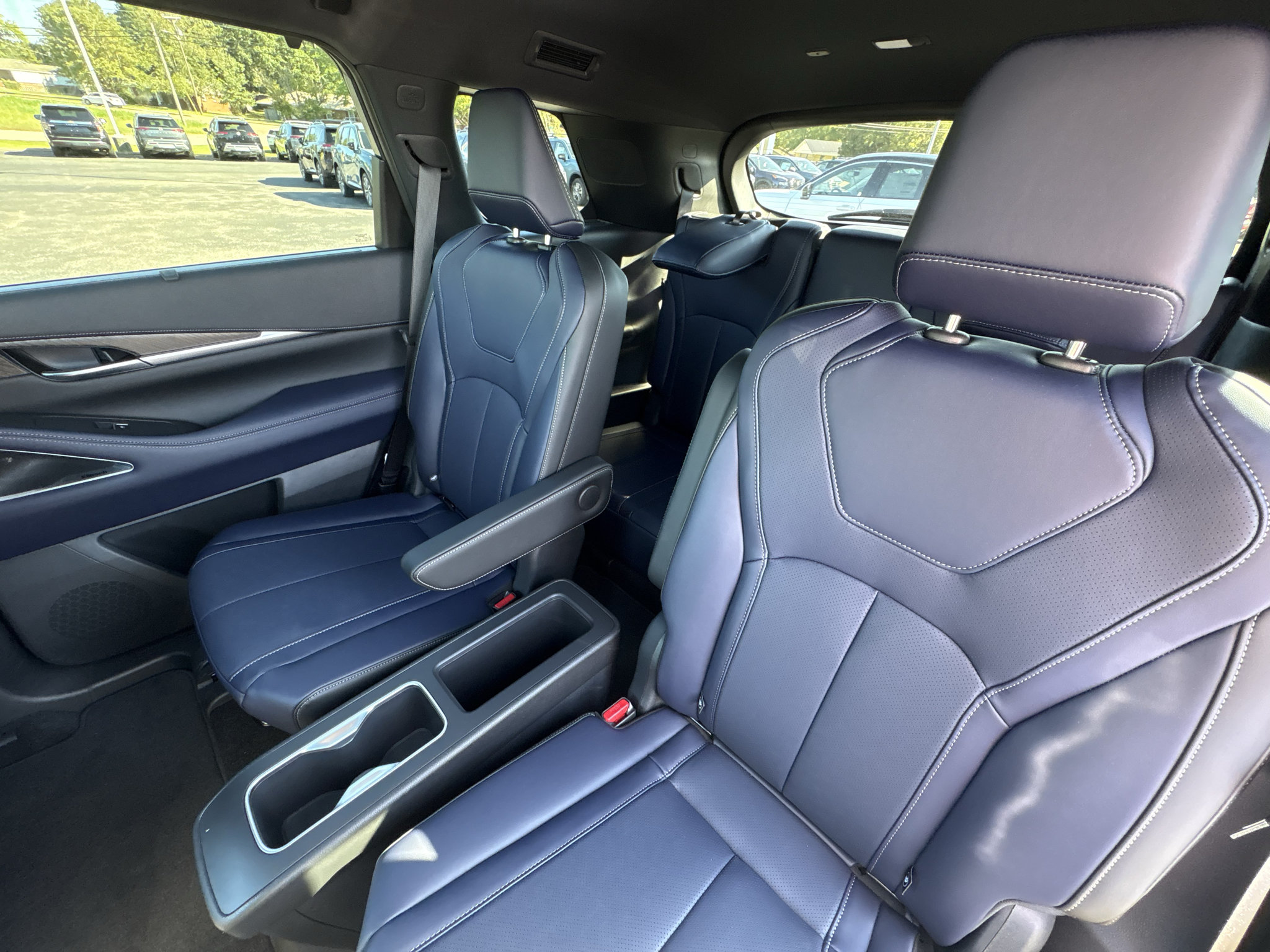 Used 2026 INFINITI QX60 Sport w/ Dark Cargo Package AWD/4WD image 24