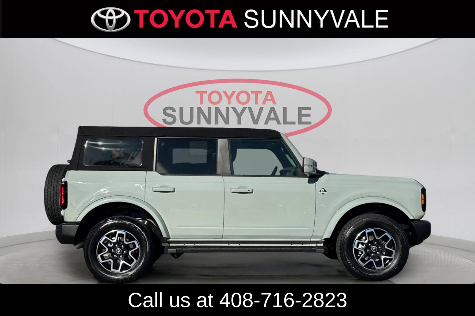 Used 2024 Ford Bronco Outer Banks AWD/4WD image 9