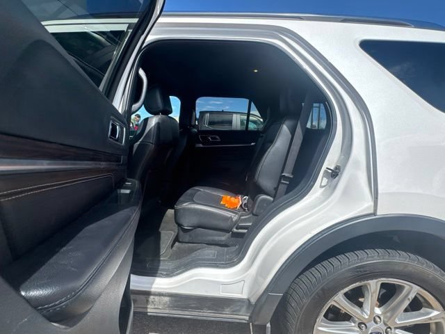Used 2016 Ford Explorer Limited AWD/4WD image 10