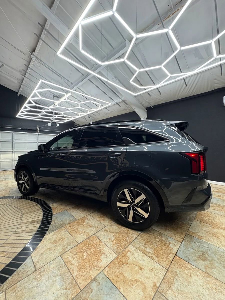 Used 2022 Kia Sorento S FWD image 16