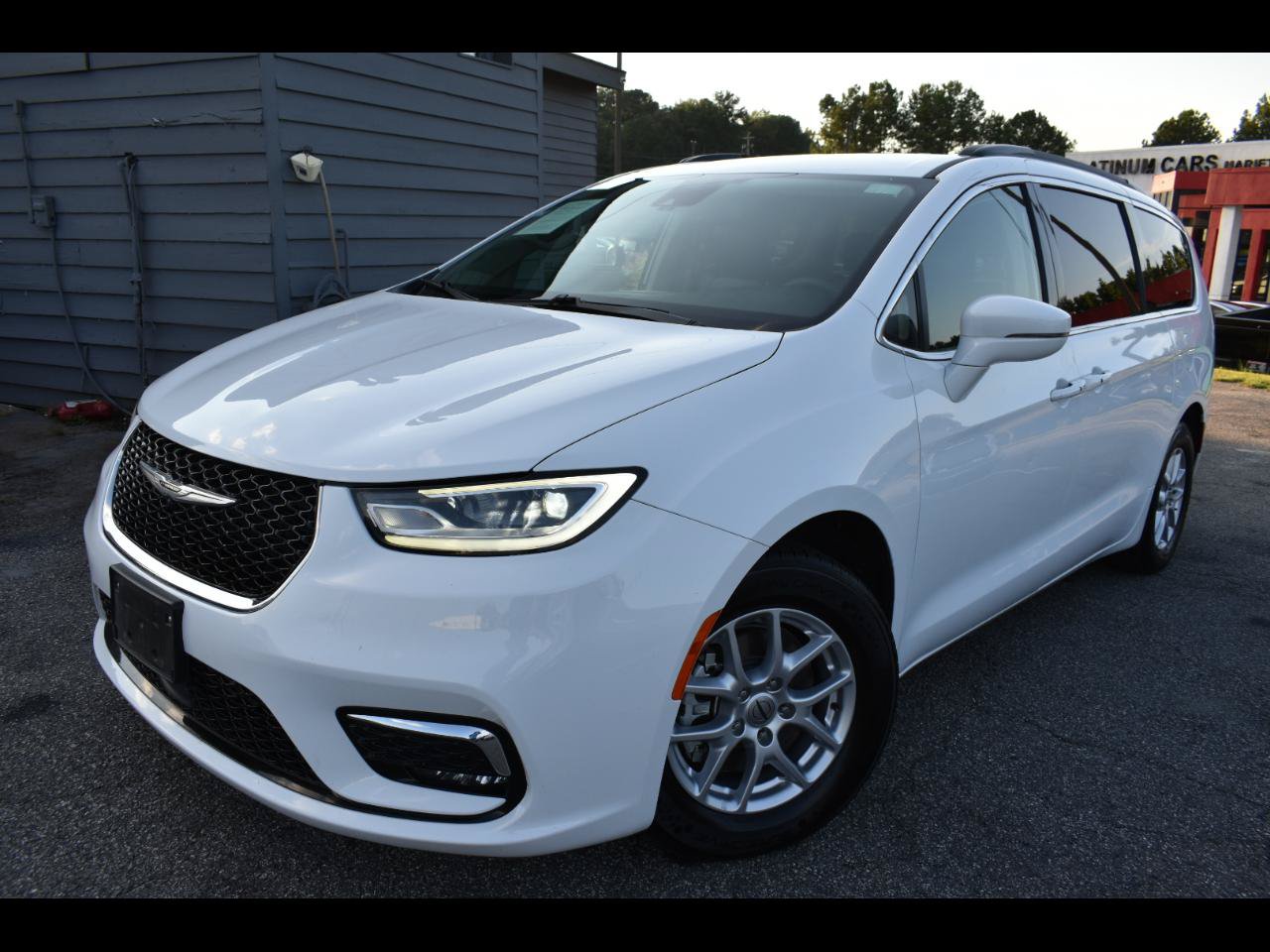 Used 2022 Chrysler Pacifica Touring-L