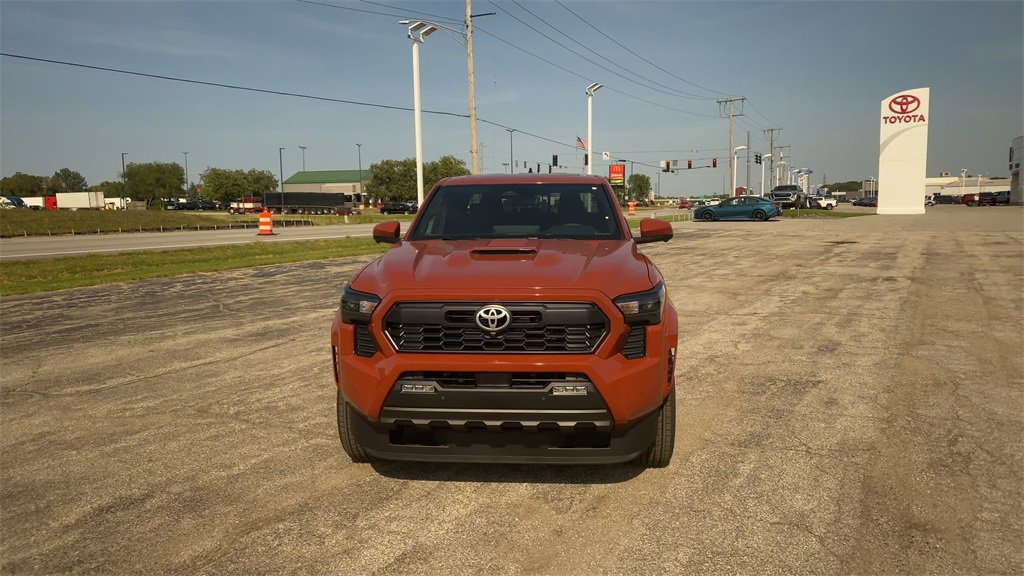 New 2025 Toyota Tacoma TRD Sport image 3