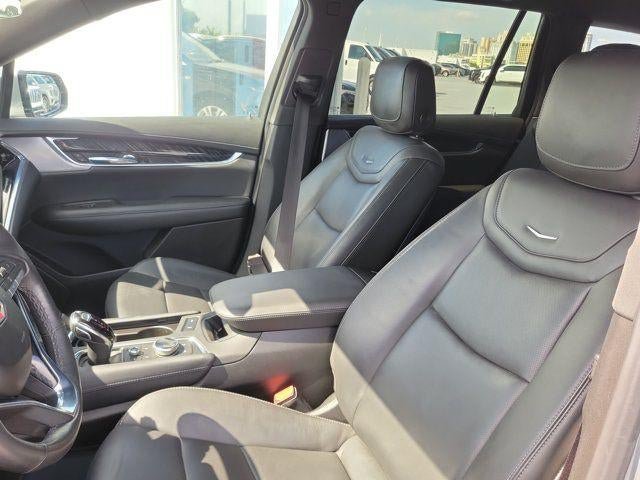 Certified 2023 Cadillac XT6 Premium Luxury FWD image 11