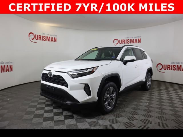 Used 2025 Toyota RAV4 XLE image 4
