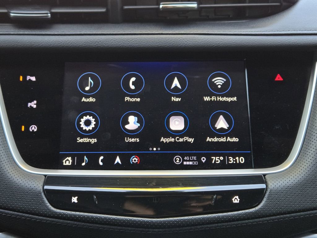 Used 2024 Cadillac XT5 Premium Luxury w/ Technology Package FWD image 18