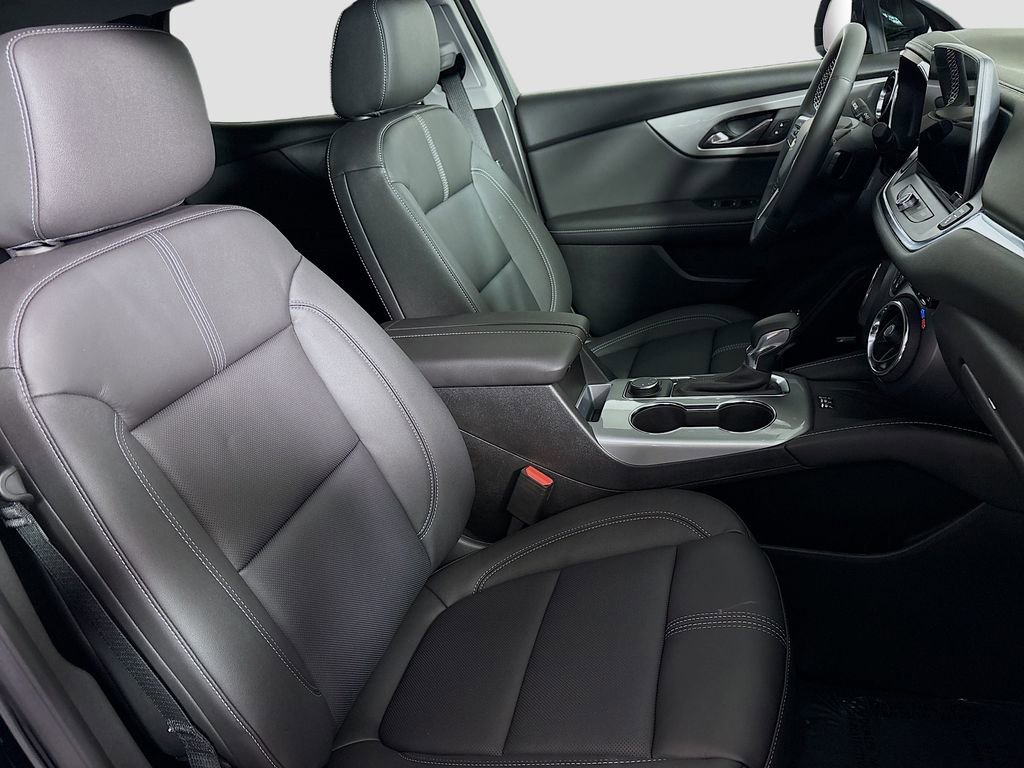 New 2025 Chevrolet Blazer LT w/ Sound & Technology Package image 30