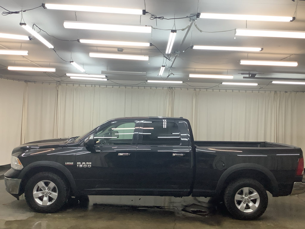 Used 2018 RAM 1500 Classic SLT image 10