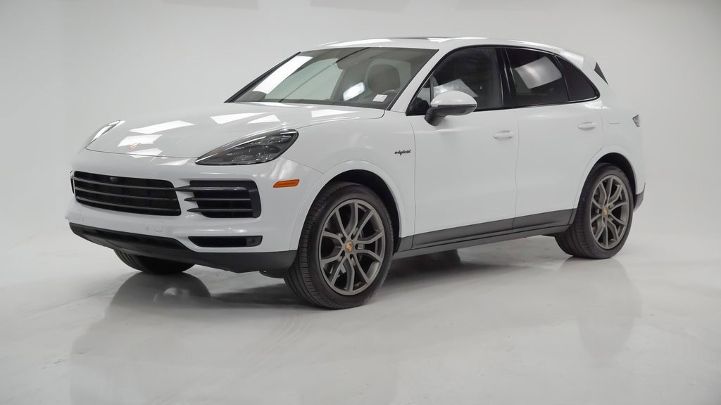 Certified 2022 Porsche Cayenne Platinum Edition