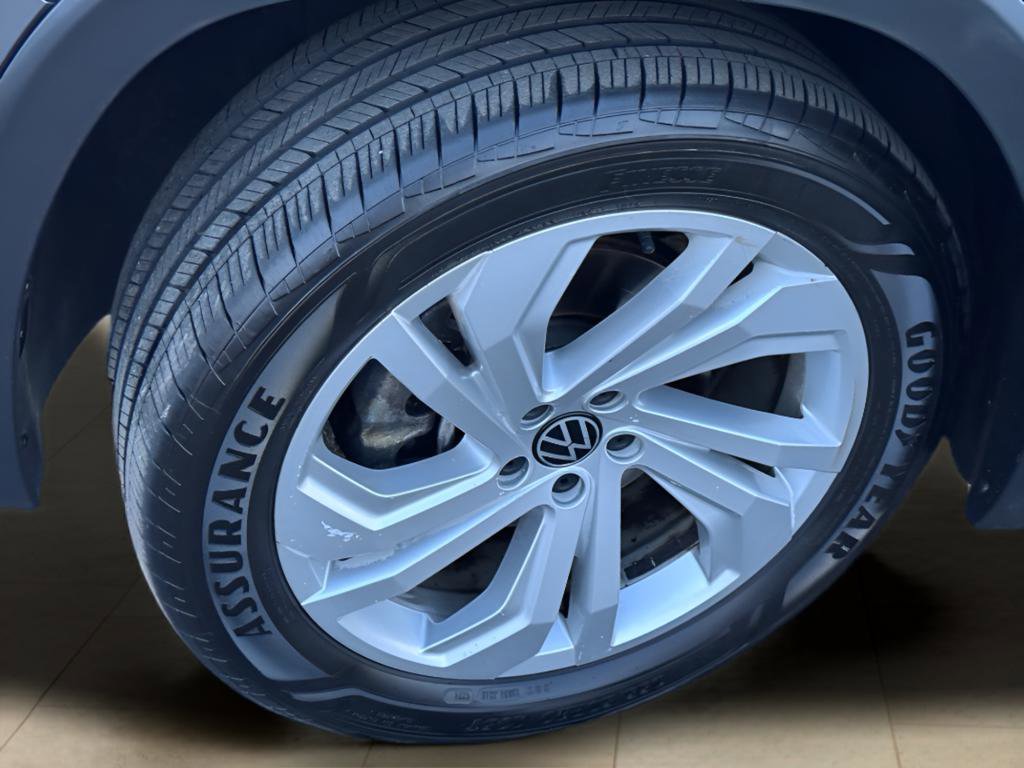 Used 2021 Volkswagen Atlas Cross Sport SEL image 23