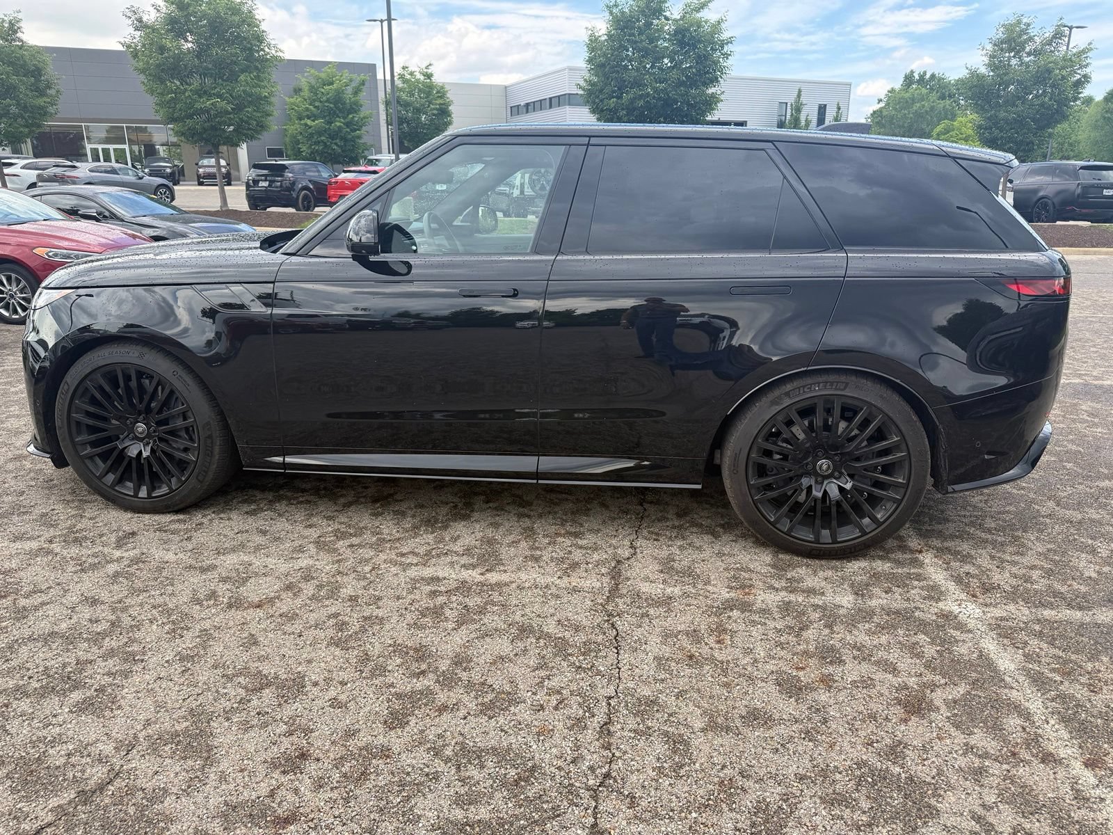 Used 2024 Land Rover Range Rover Sport AWD/4WD image 8