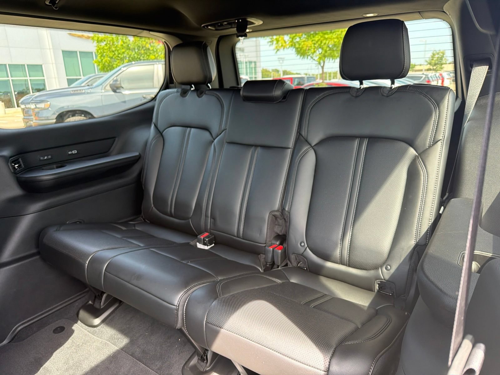 New 2026 Jeep Grand Wagoneer 4WD w/ Premium Group I image 17