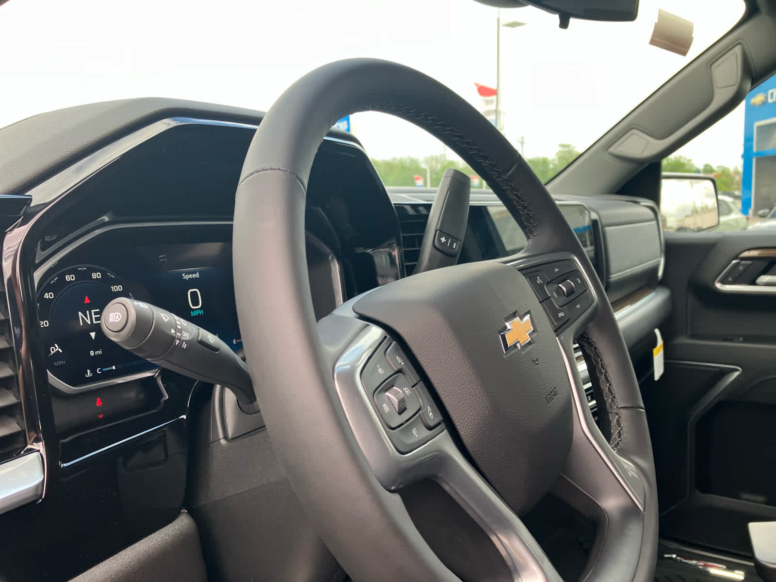 New 2026 Chevrolet Silverado 1500 LT AWD/4WD image 9