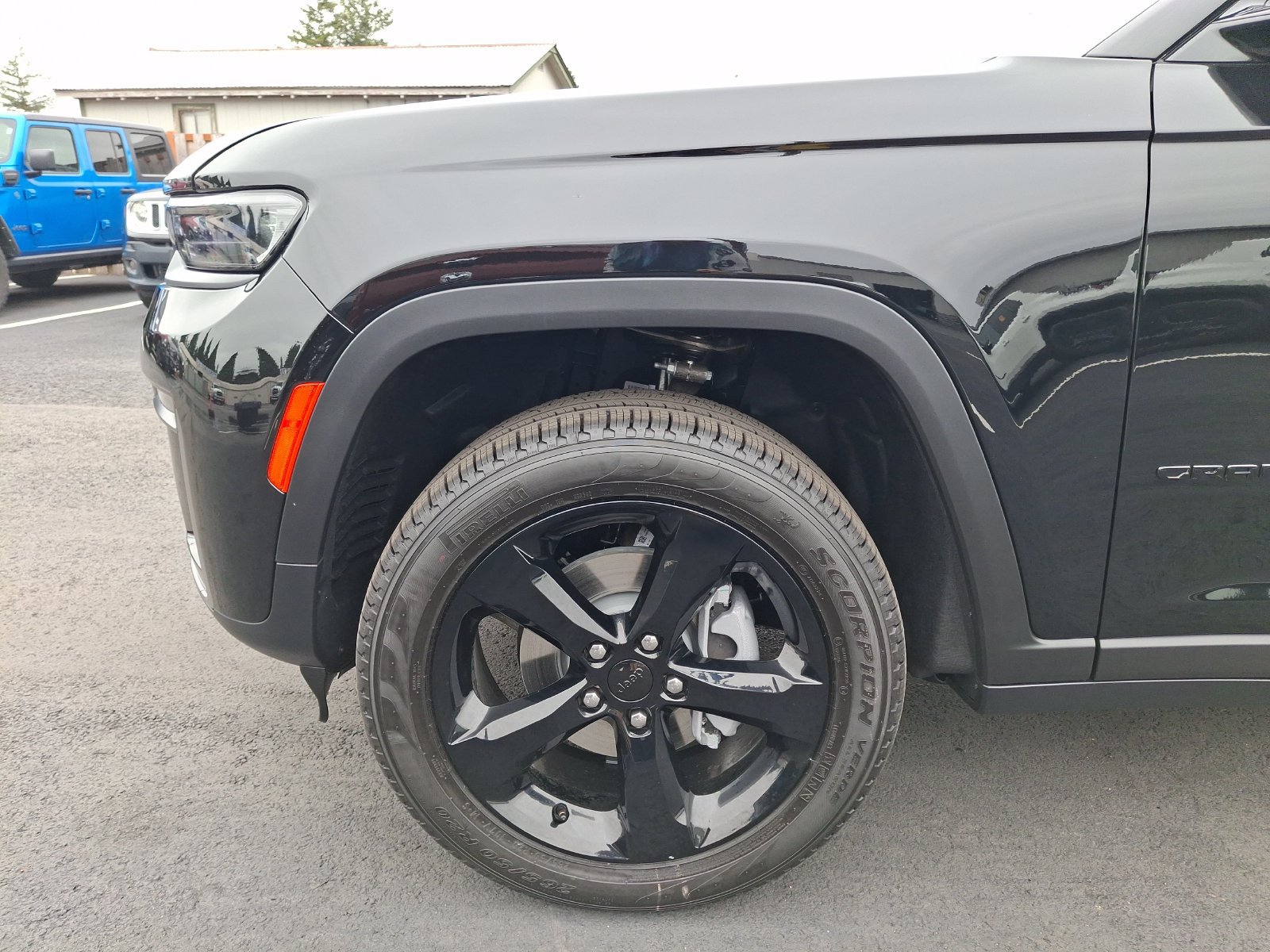 New 2026 Jeep Grand Cherokee Limited w/ Limited Altitude Package AWD/4WD image 21