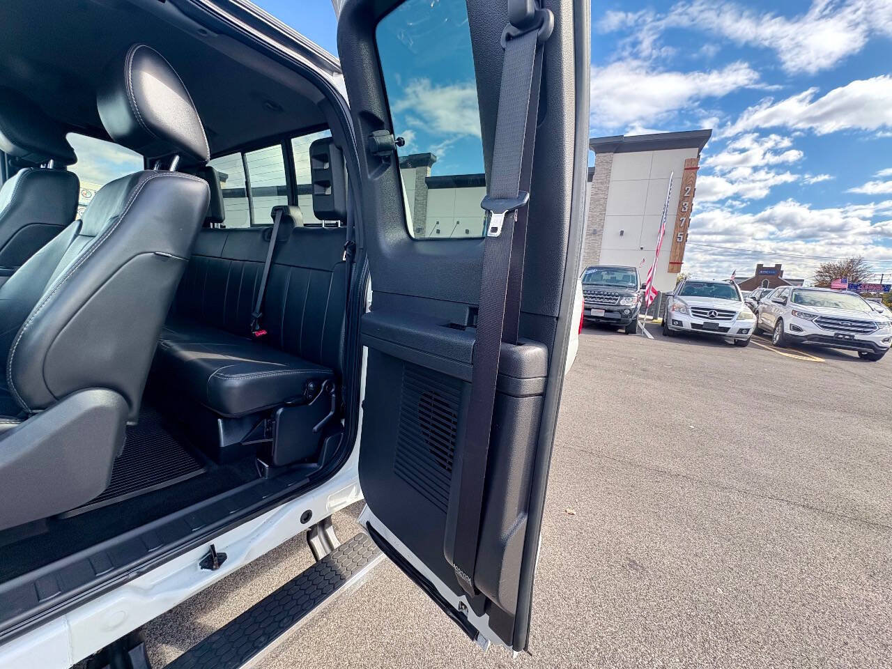 Used 2011 Ford F250 Lariat w/ Chrome Pkg AWD/4WD image 21