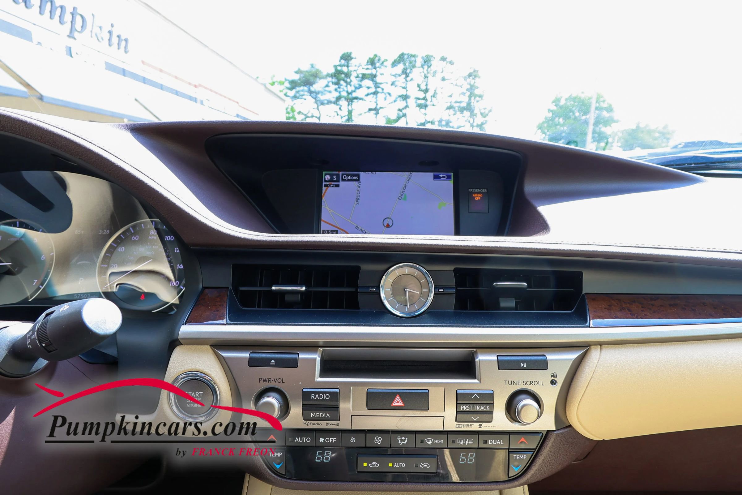 Used 2016 Lexus ES 350 w/ Luxury Package w/Wood Trim FWD image 27