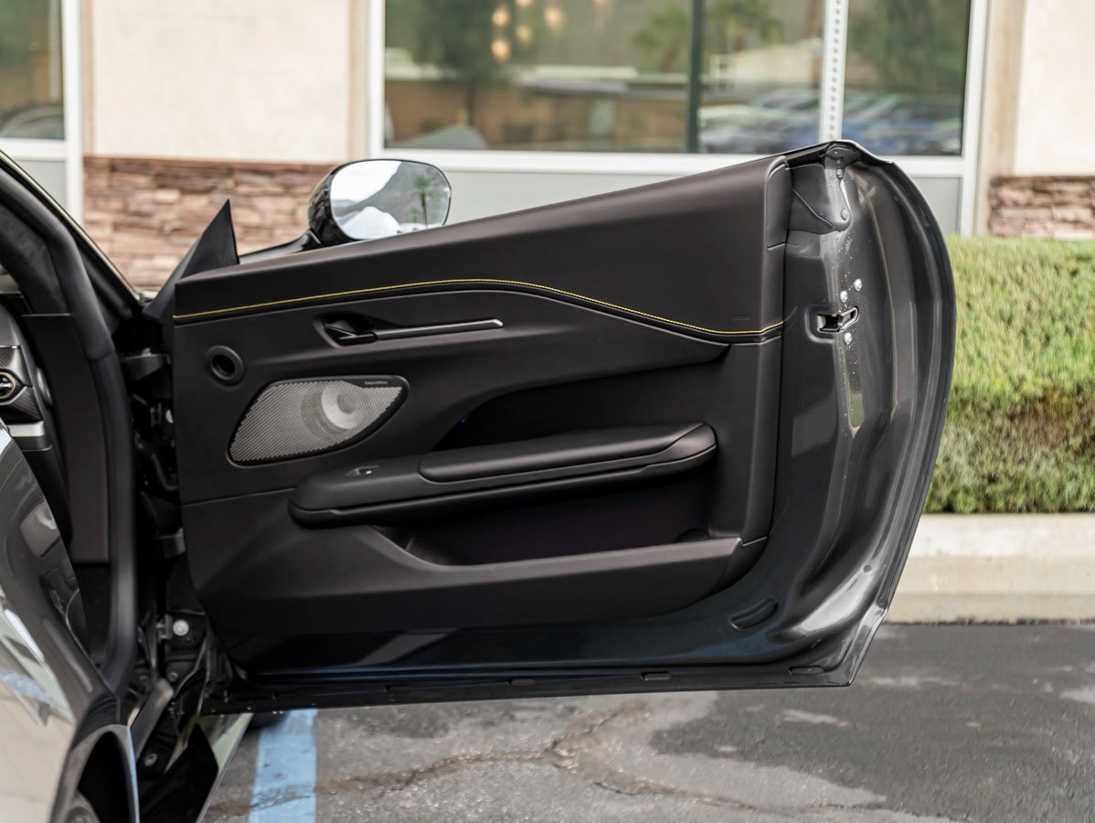 Used 2026 Aston Martin V8 Vantage Convertible RWD image 22