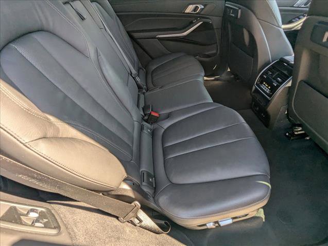 Used 2021 BMW X7 xDrive40i w/ Premium Package 2 image 22