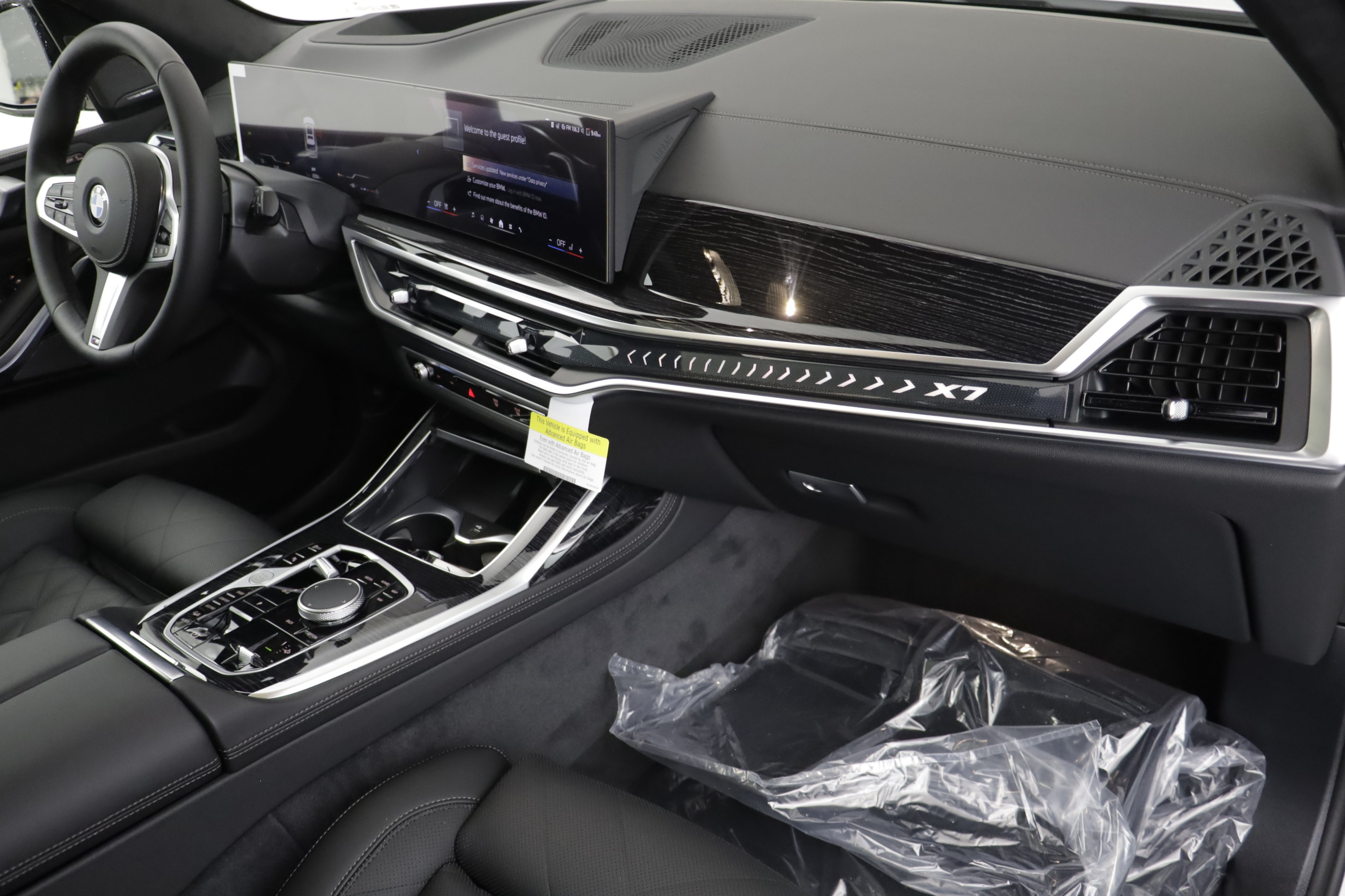 New 2027 BMW X7 xDrive40i w/ M Sport Package AWD/4WD image 21