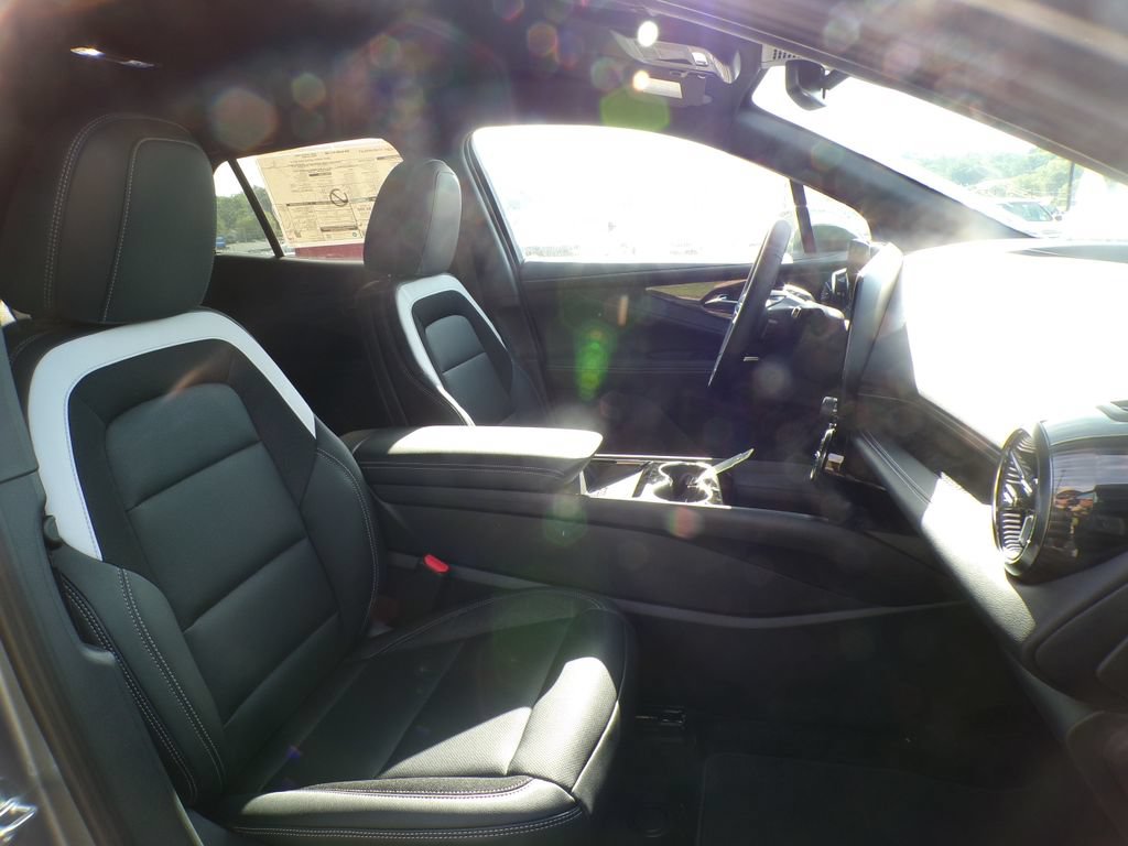 New 2026 Chevrolet Blazer EV LT AWD/4WD image 15