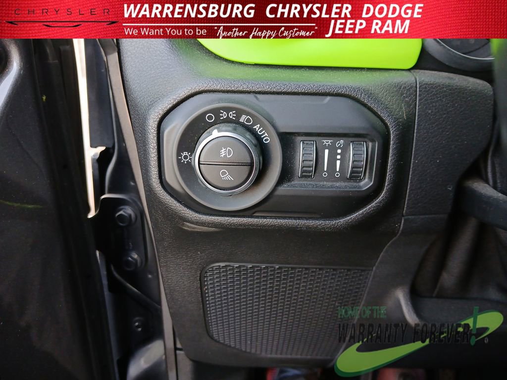 Used 2020 Jeep Gladiator Sport w/ Quick Order Package 23S AWD/4WD image 31