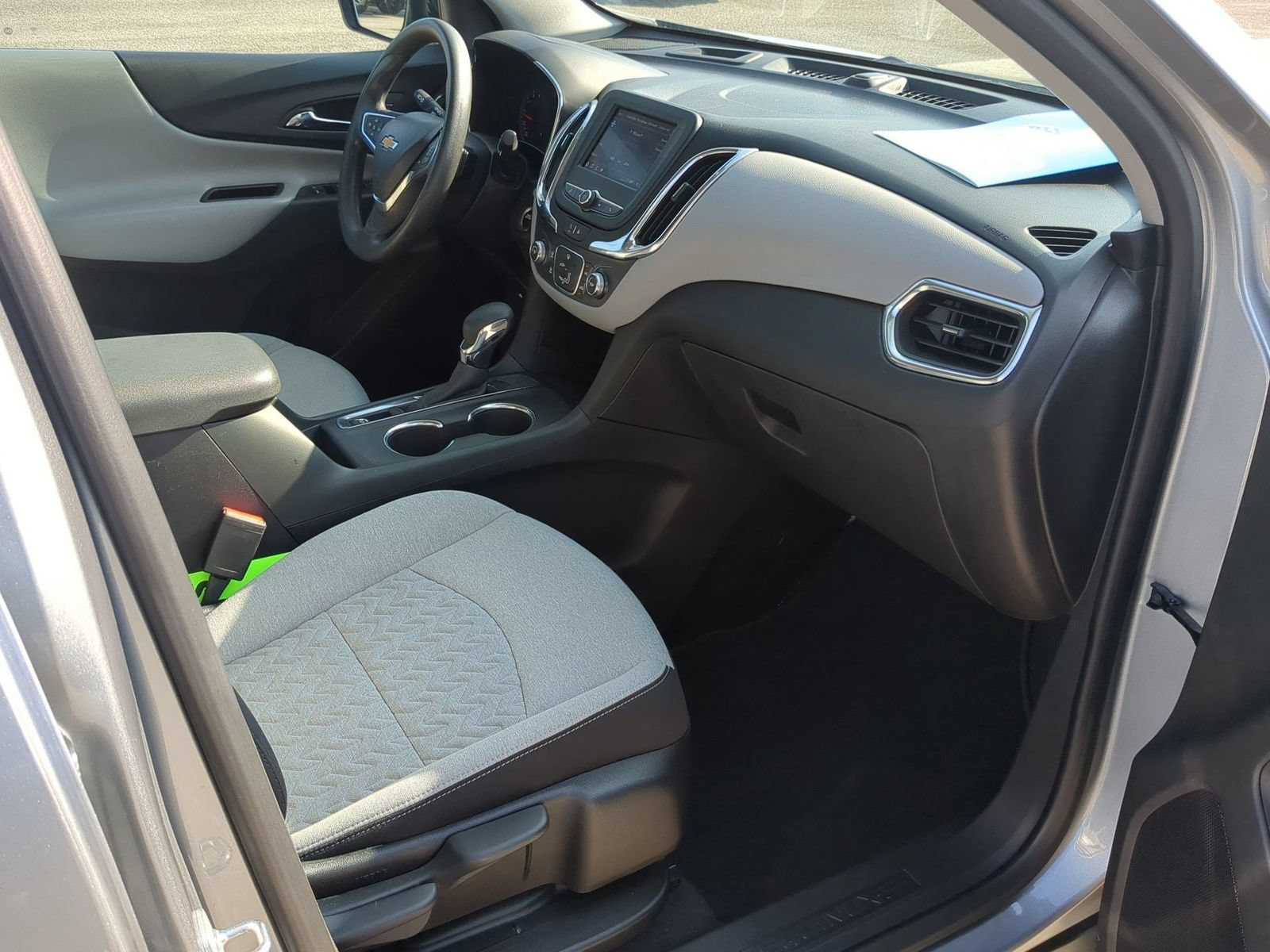 Certified 2024 Chevrolet Equinox LS w/ LPO, Cargo Package FWD image 29