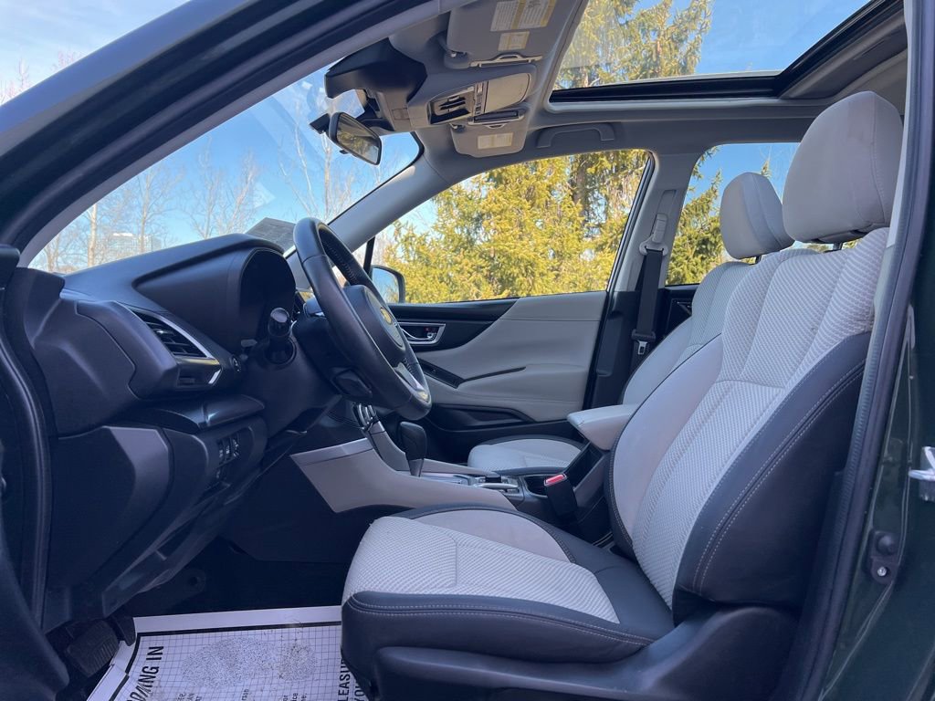 Used 2022 Subaru Forester Premium image 12