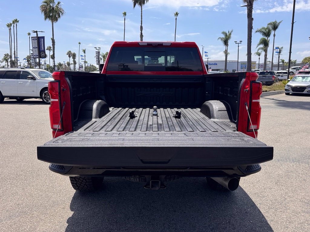 Used 2024 Chevrolet Silverado 2500 ZR2 w/ Technology Package AWD/4WD image 13