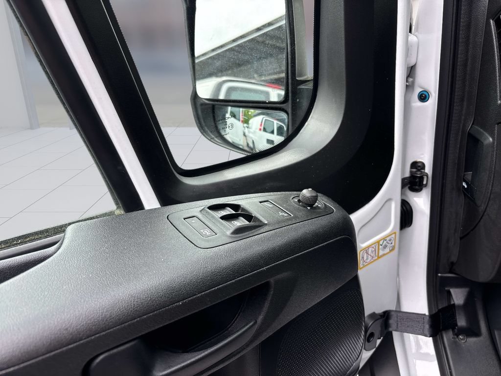 Used 2026 RAM ProMaster 2500 w/ Convenience Group FWD image 13