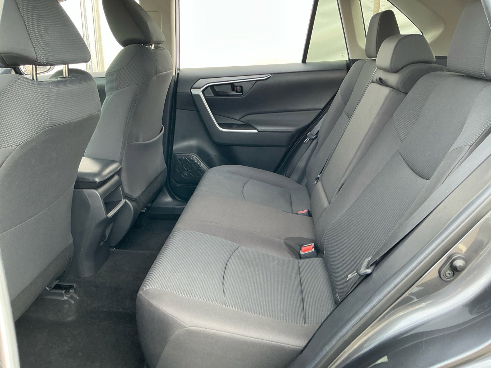 Certified 2021 Toyota RAV4 LE image 17