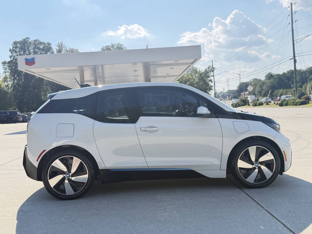 Used 2015 BMW i3 w/ Range Extender RWD image 25