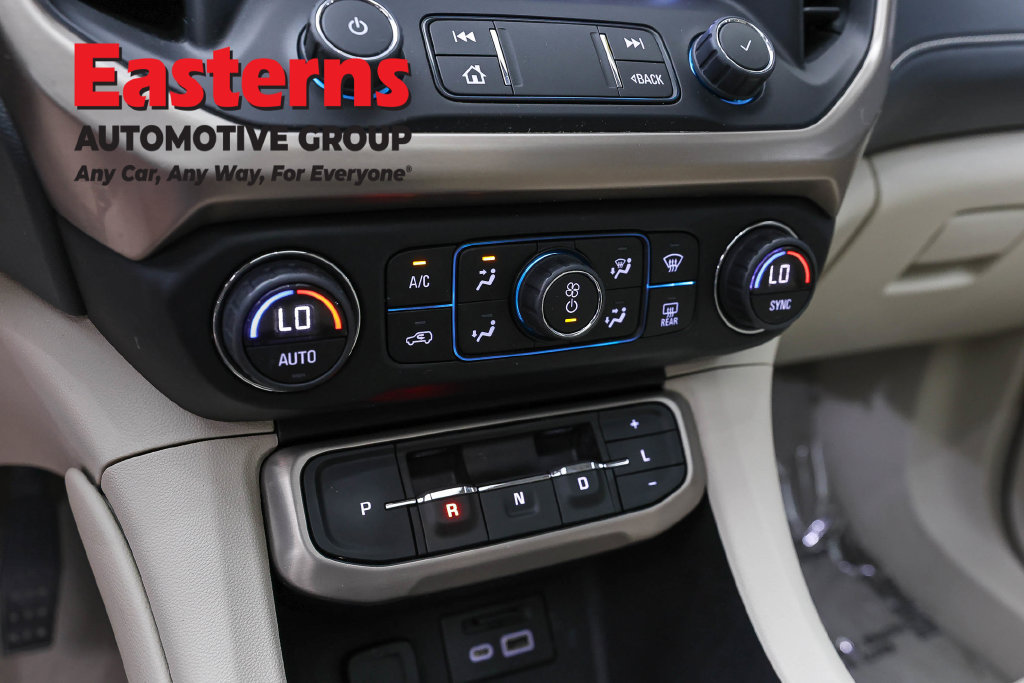 Used 2022 GMC Acadia Denali w/ Denali Technology Package AWD/4WD image 23