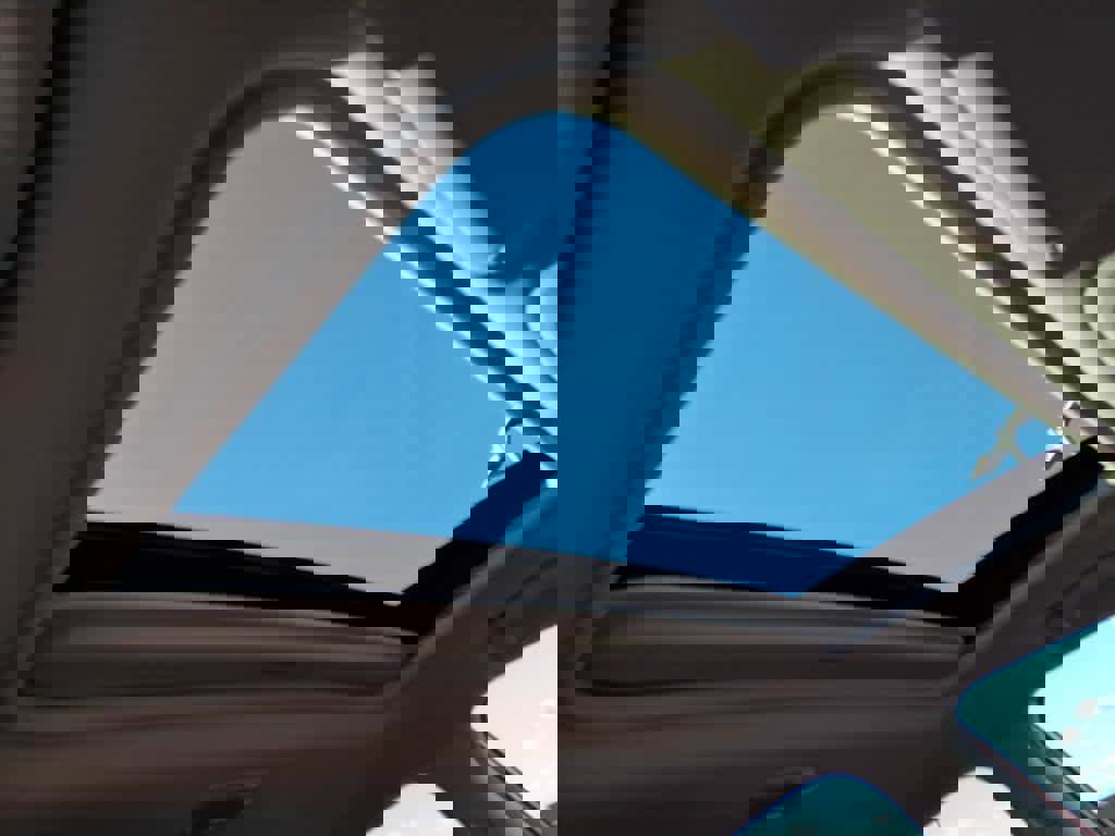 Certified 2025 Subaru Crosstrek 2.0i Premium image 17