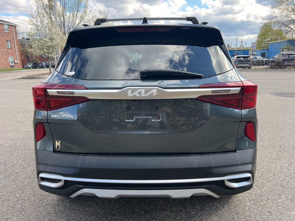 Certified 2023 Kia Seltos S image 5