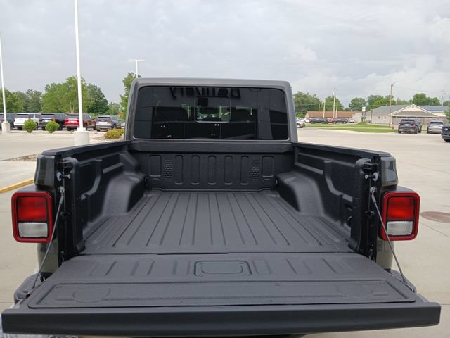 New 2026 Jeep Gladiator Sport AWD/4WD image 19