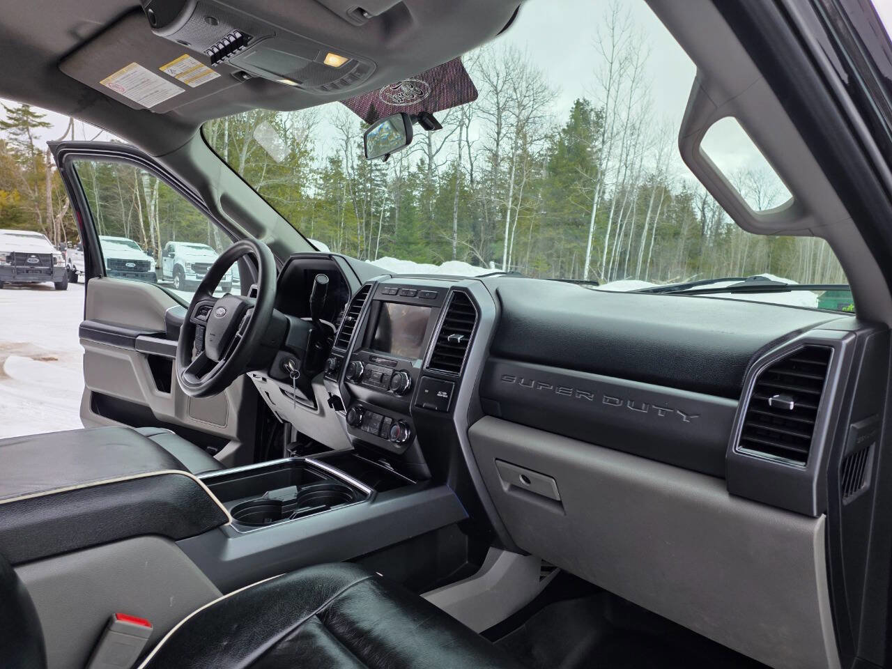 Used 2019 Ford F350 XLT w/ XLT Premium Package image 25