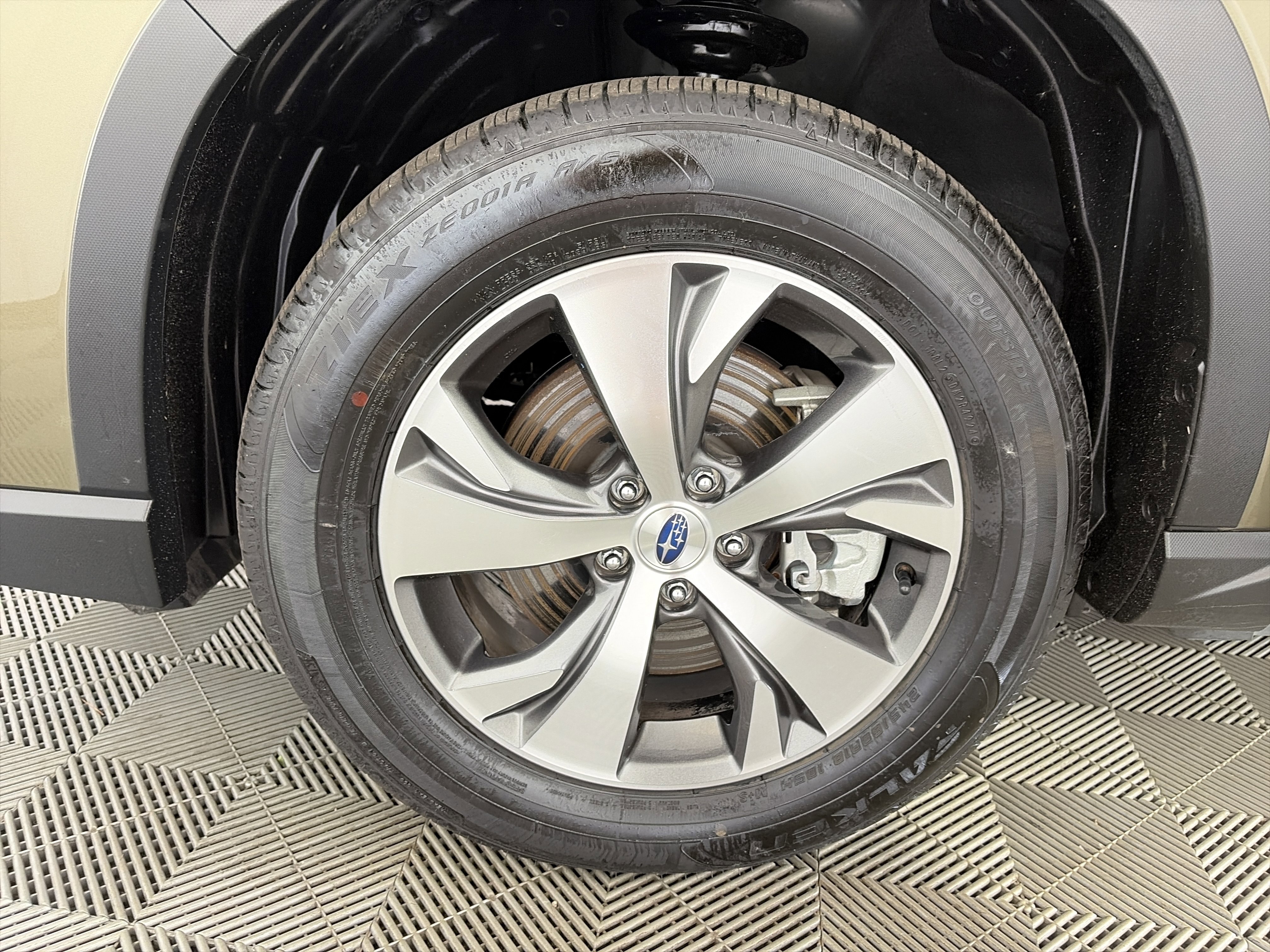 Used 2025 Subaru Ascent Premium AWD/4WD image 14