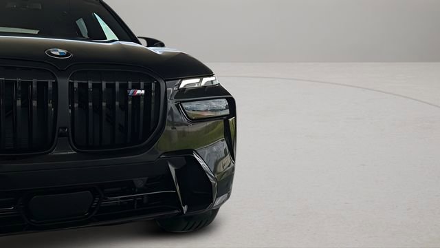 Used 2026 BMW X7 M60i image 4