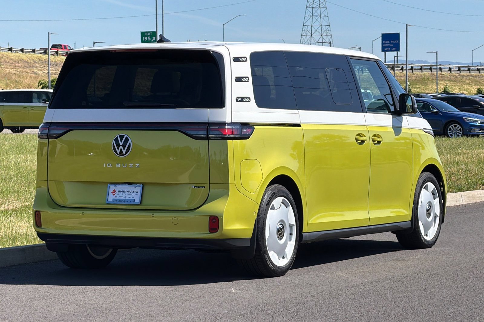 New 2025 Volkswagen ID. Buzz 1st Edition AWD/4WD image 3
