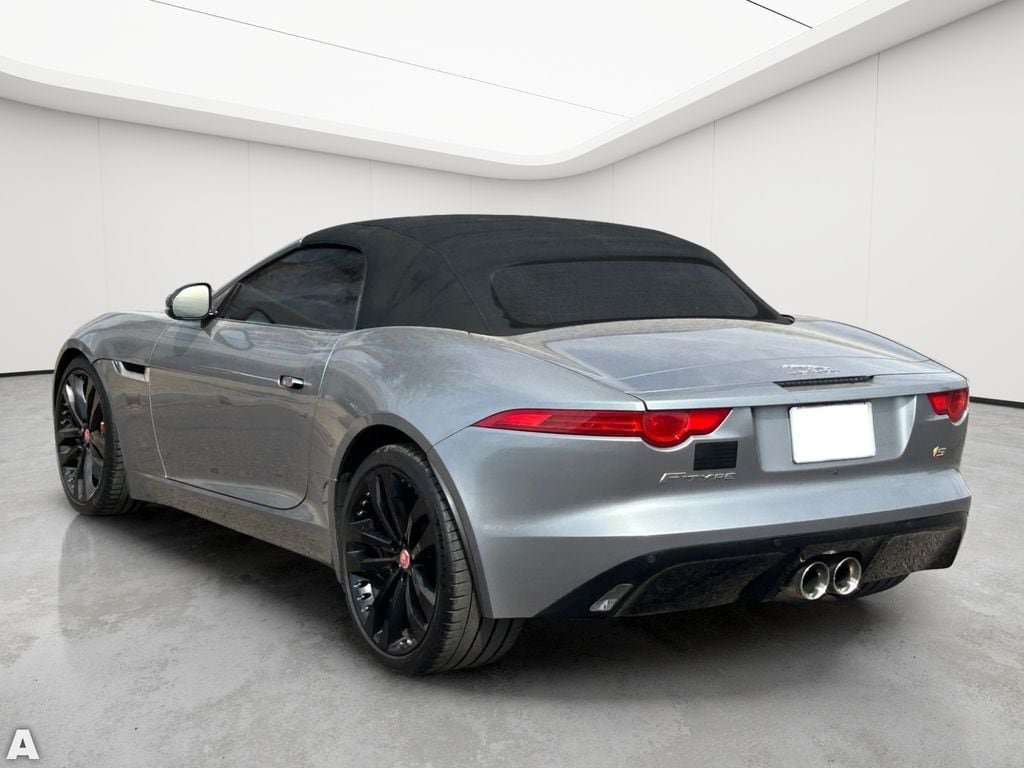 Used 2015 Jaguar F-TYPE S RWD image 4