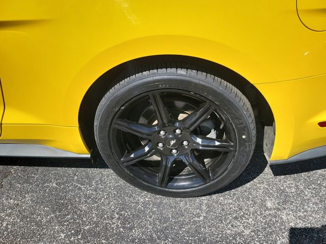 Used 2018 Ford Mustang GT Premium w/ Safe & Smart Package RWD image 6
